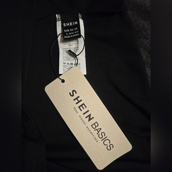 Scoop neck black bodysuit - Picture 5 of 5